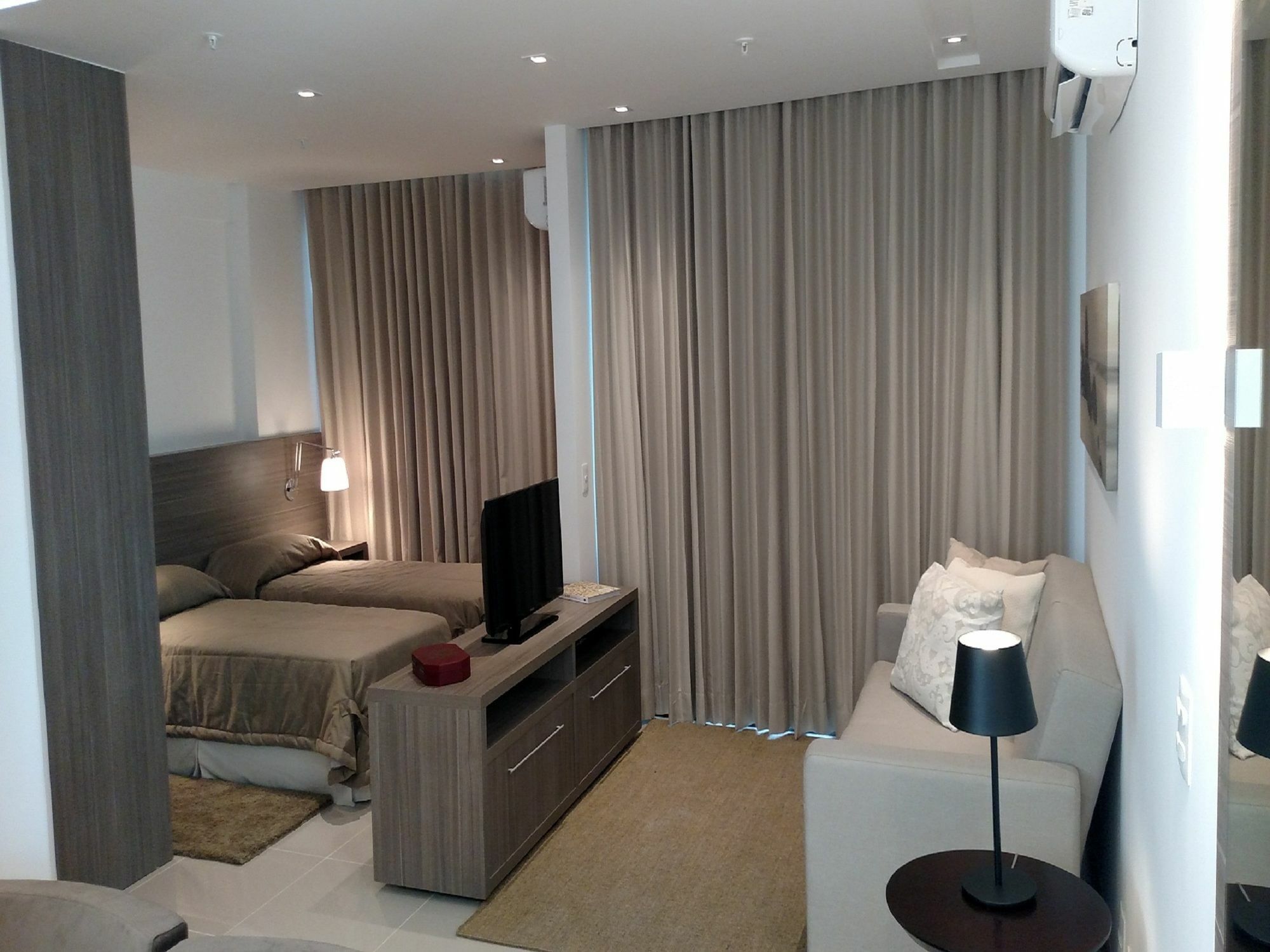 Samba Rio Convention & Residence ริโอเดจาเนโร ภายนอก รูปภาพ