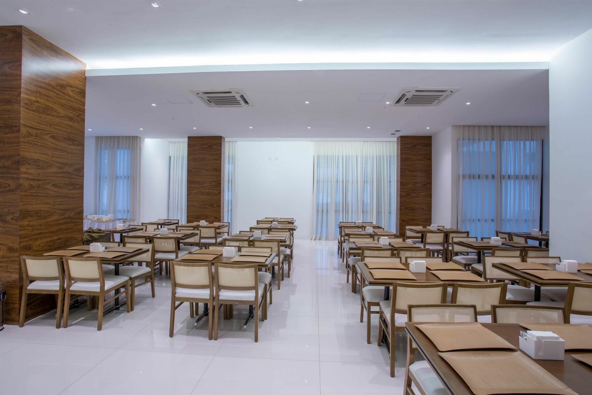 Samba Rio Convention & Residence ริโอเดจาเนโร ภายนอก รูปภาพ